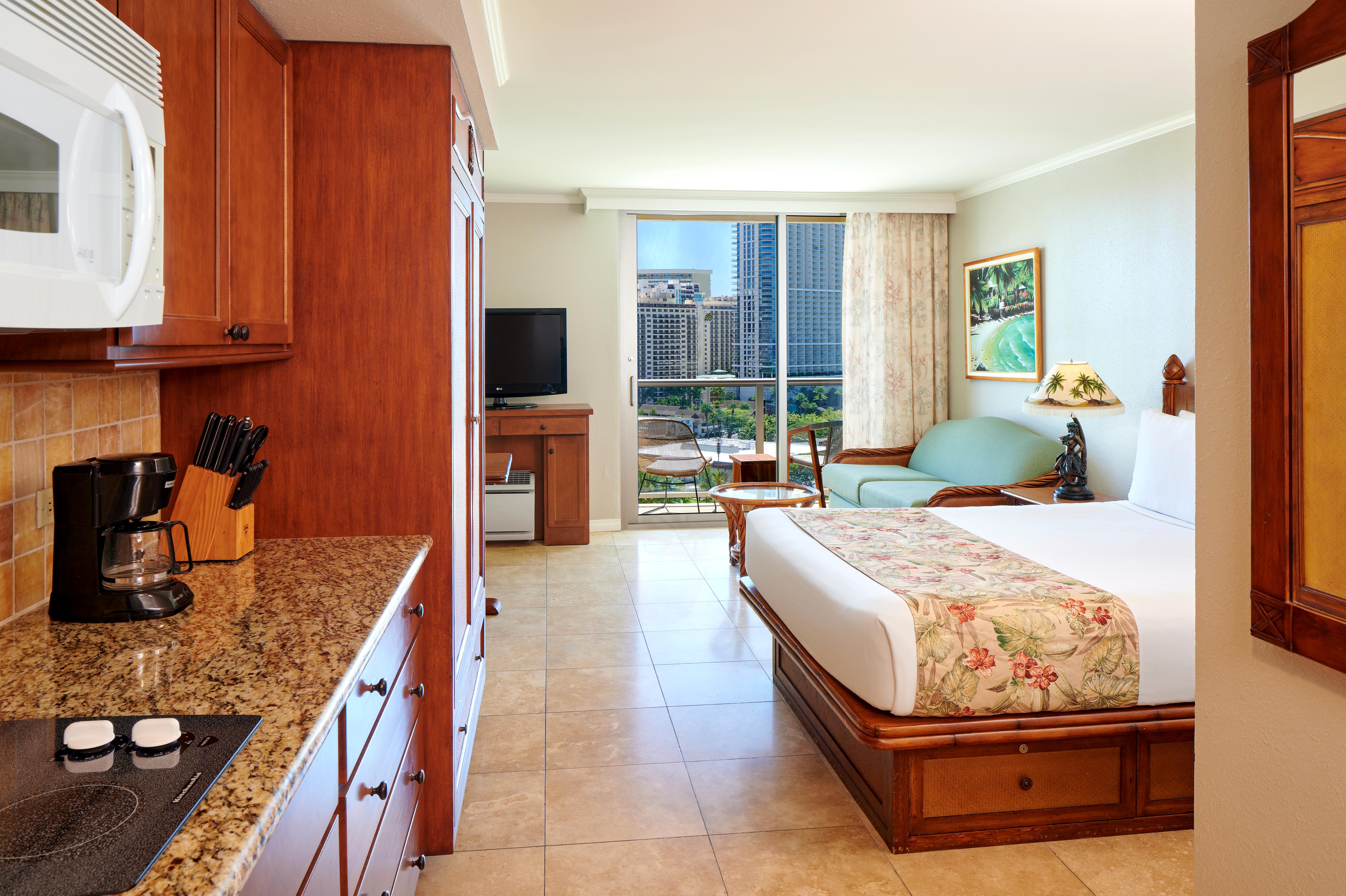 Luana Waikiki Hotel Suites City View