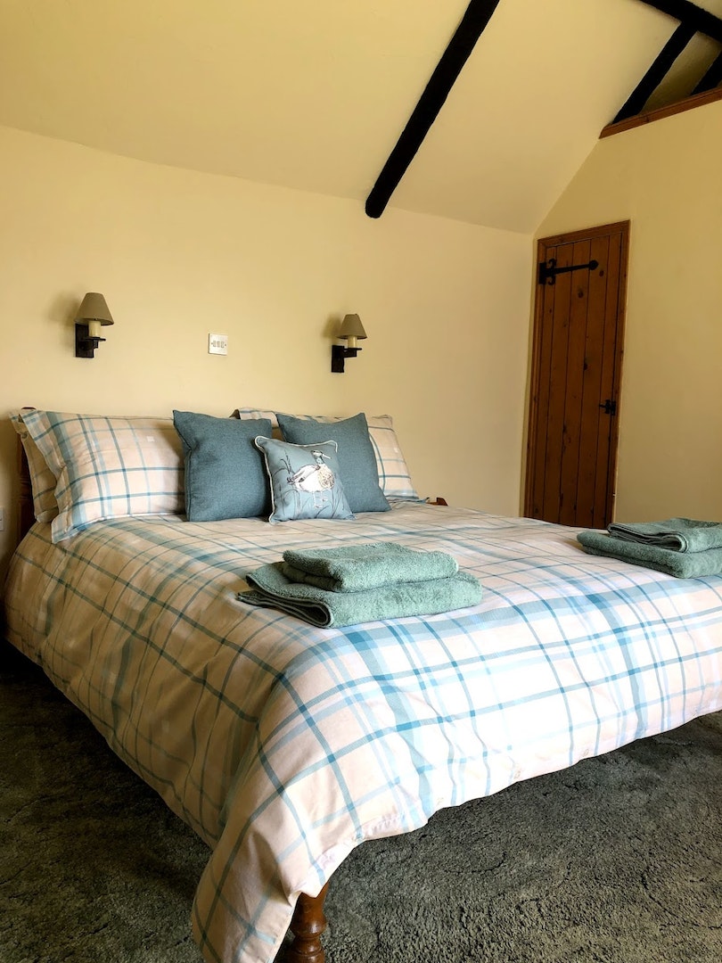 Double Room in converted barn on Historic Country