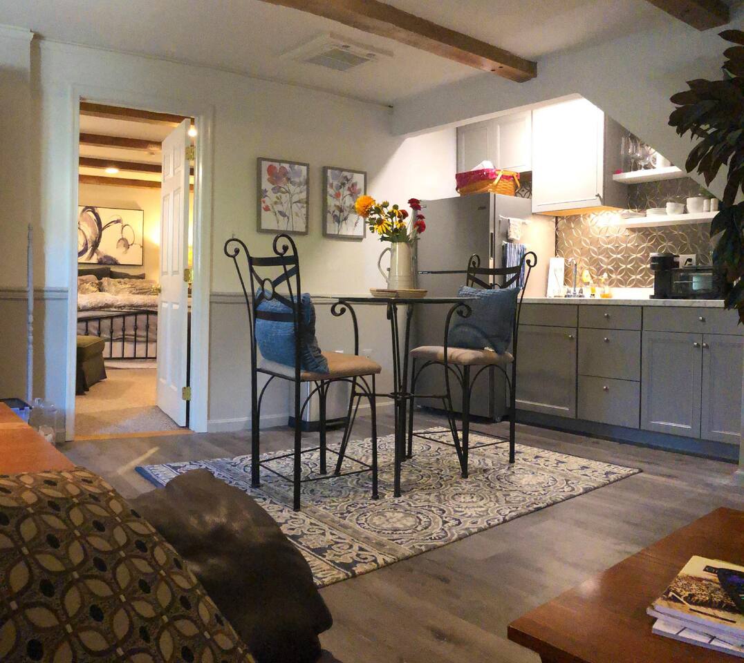 Top o' the Hill Apt. in historic Harpers Ferry