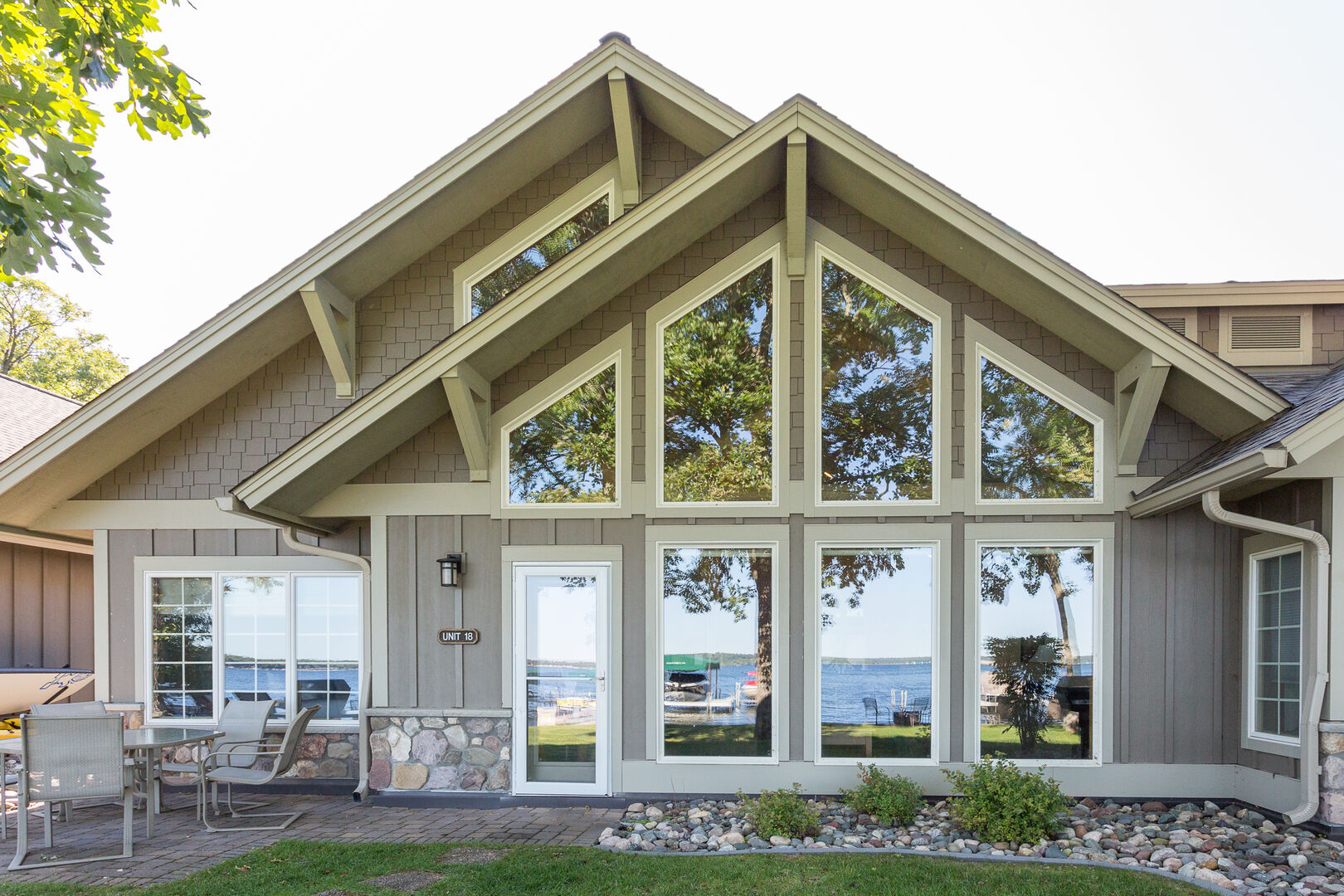 Relaxing Lakefront Views w/ Boat Rentals Gull Lake
