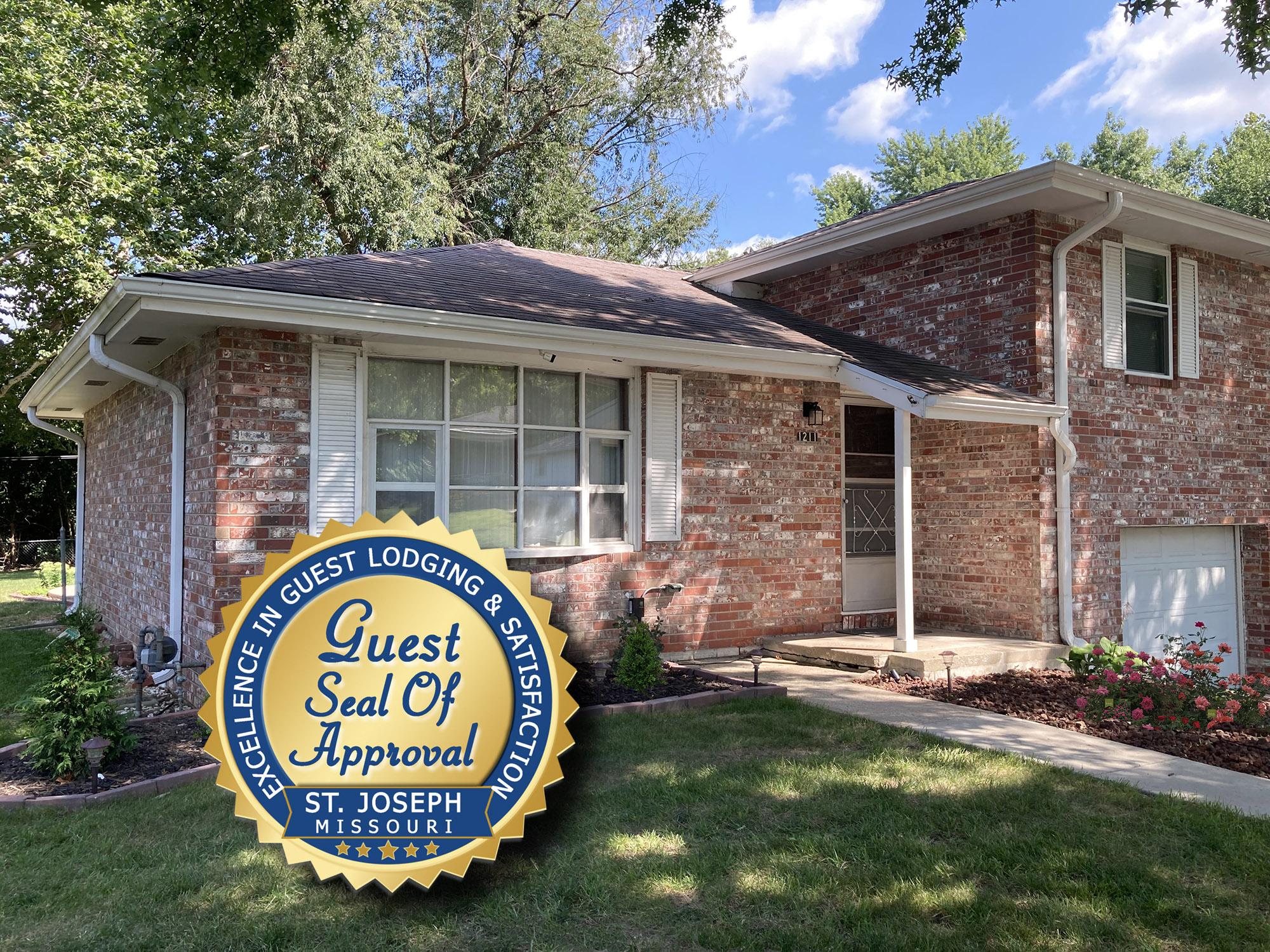 Lots Of Amenities & Very Clean 2-Bedroom Home!
