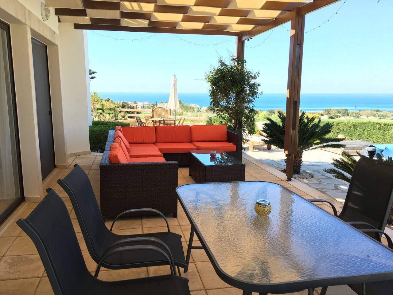 Stunning views in villa w/ hot tub, pool, garden