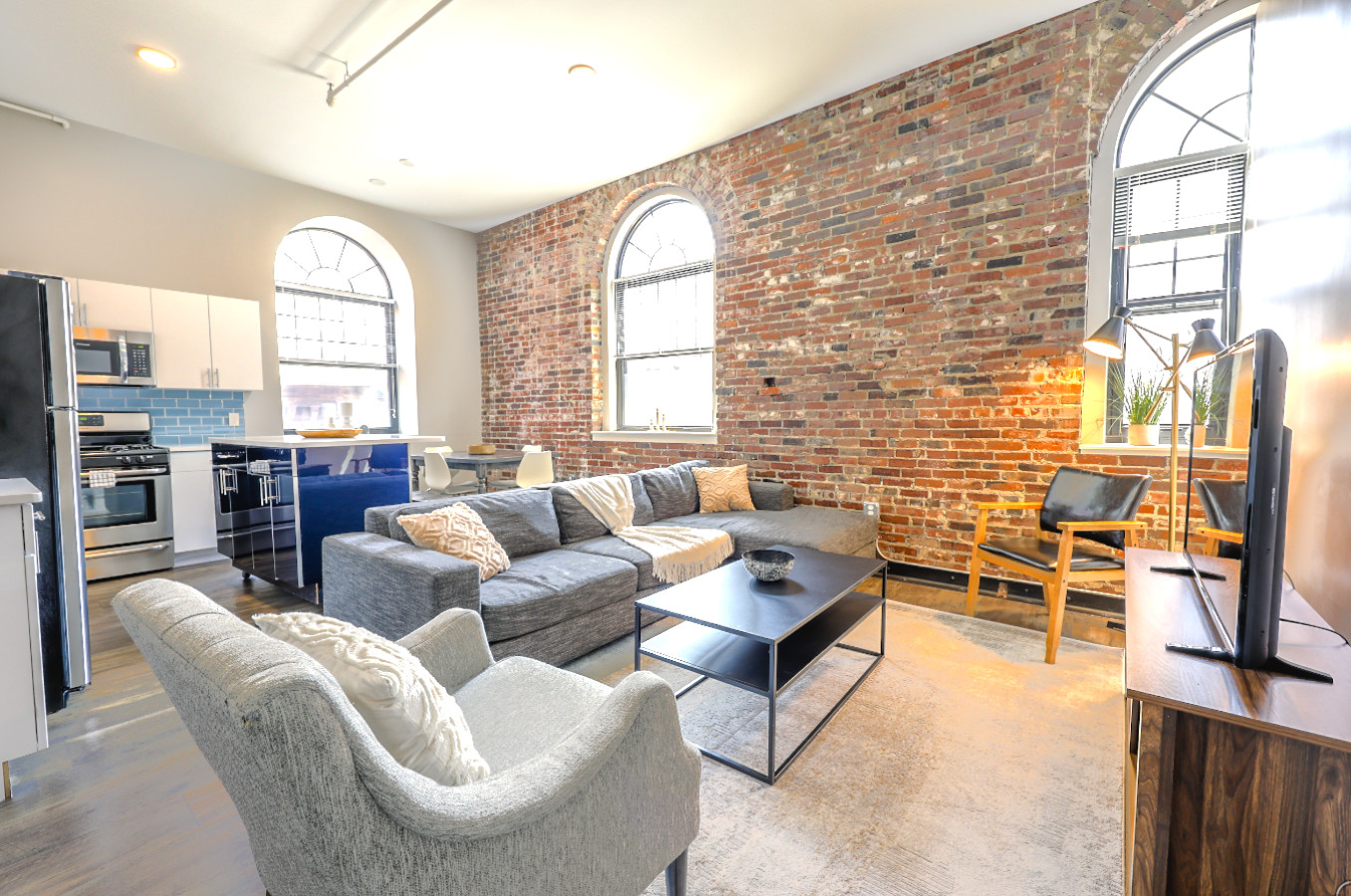 Parking Available-Fully Furnished 4br, 2ba-Hami509