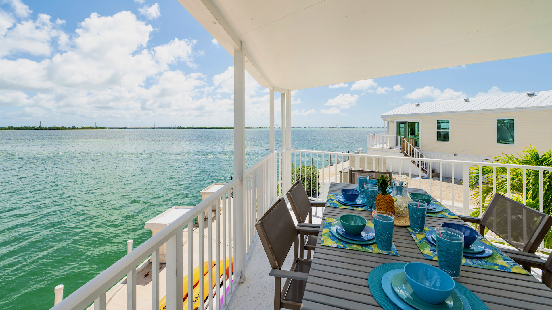 Turtle Cove Views at Venture Out 2BR/2BA Cottage +35’ Private Slip 80’ Pool… Cottages for