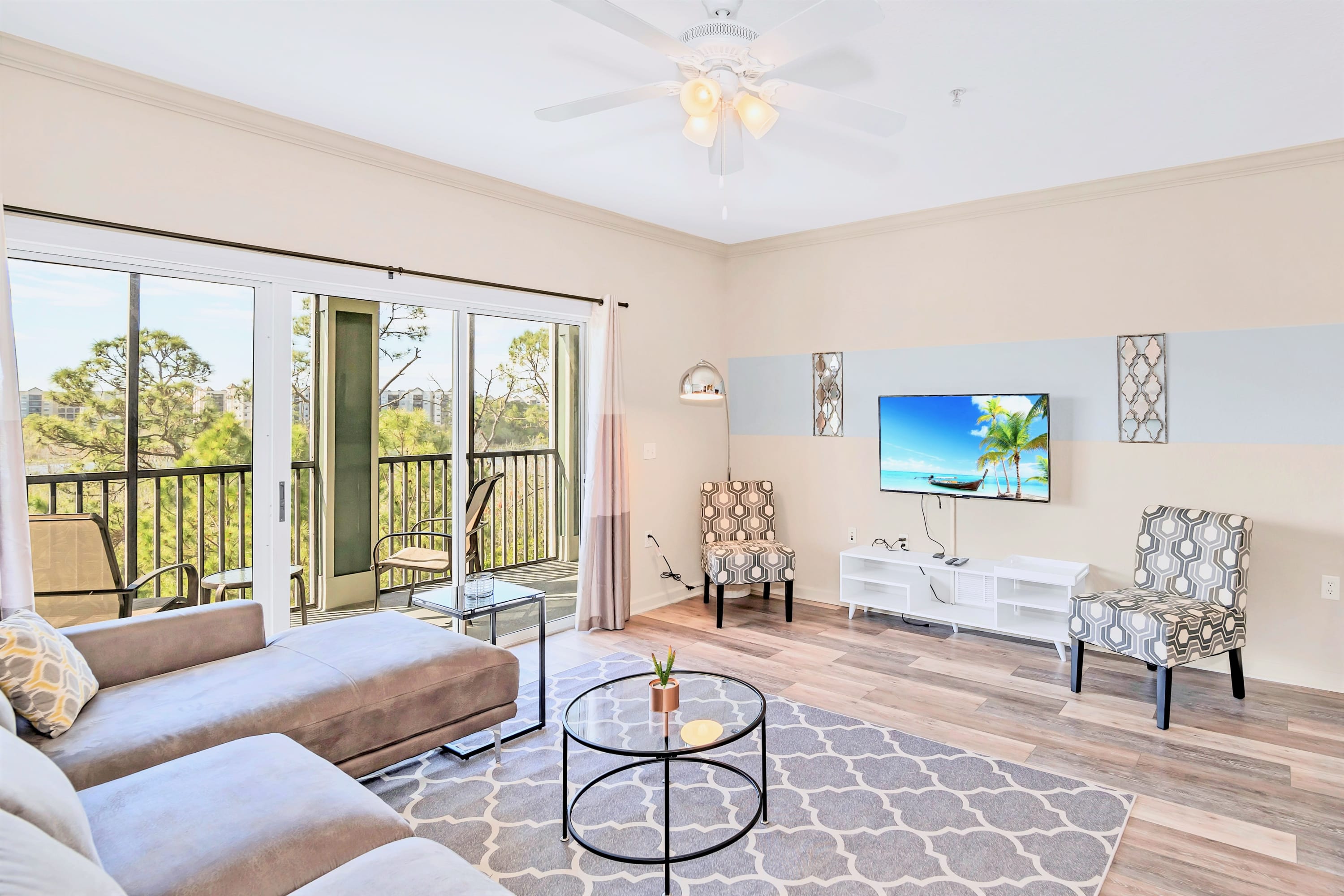 Upstay - Kid-Friendly Pet-Friendly Condo w Pool