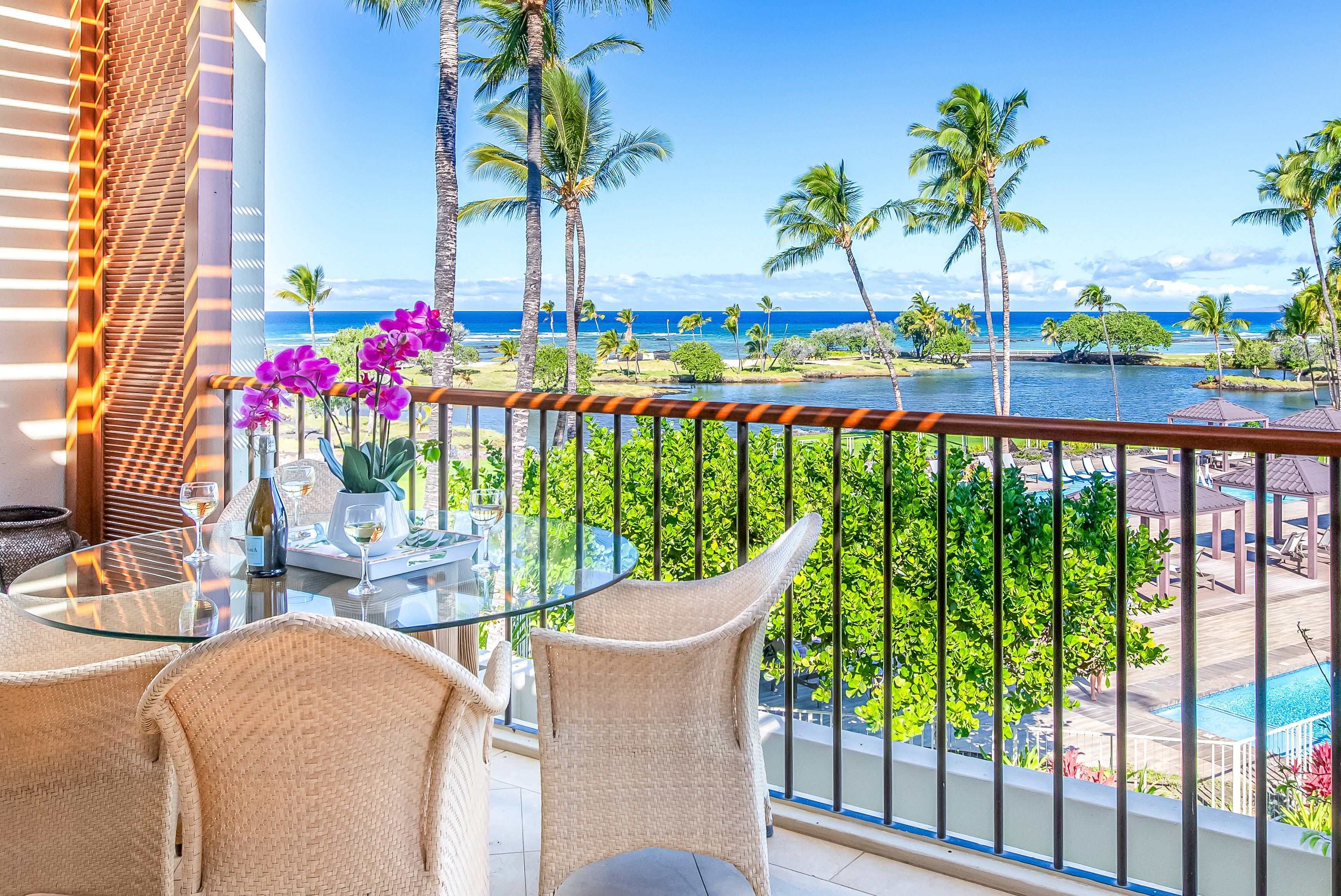 Gorgeous 2bd Ocean View Condo-Walk to Beach! in South Kohala, Hawaii