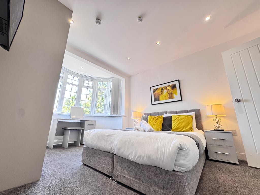 Heathrow Sleep one / En-Suite rooms