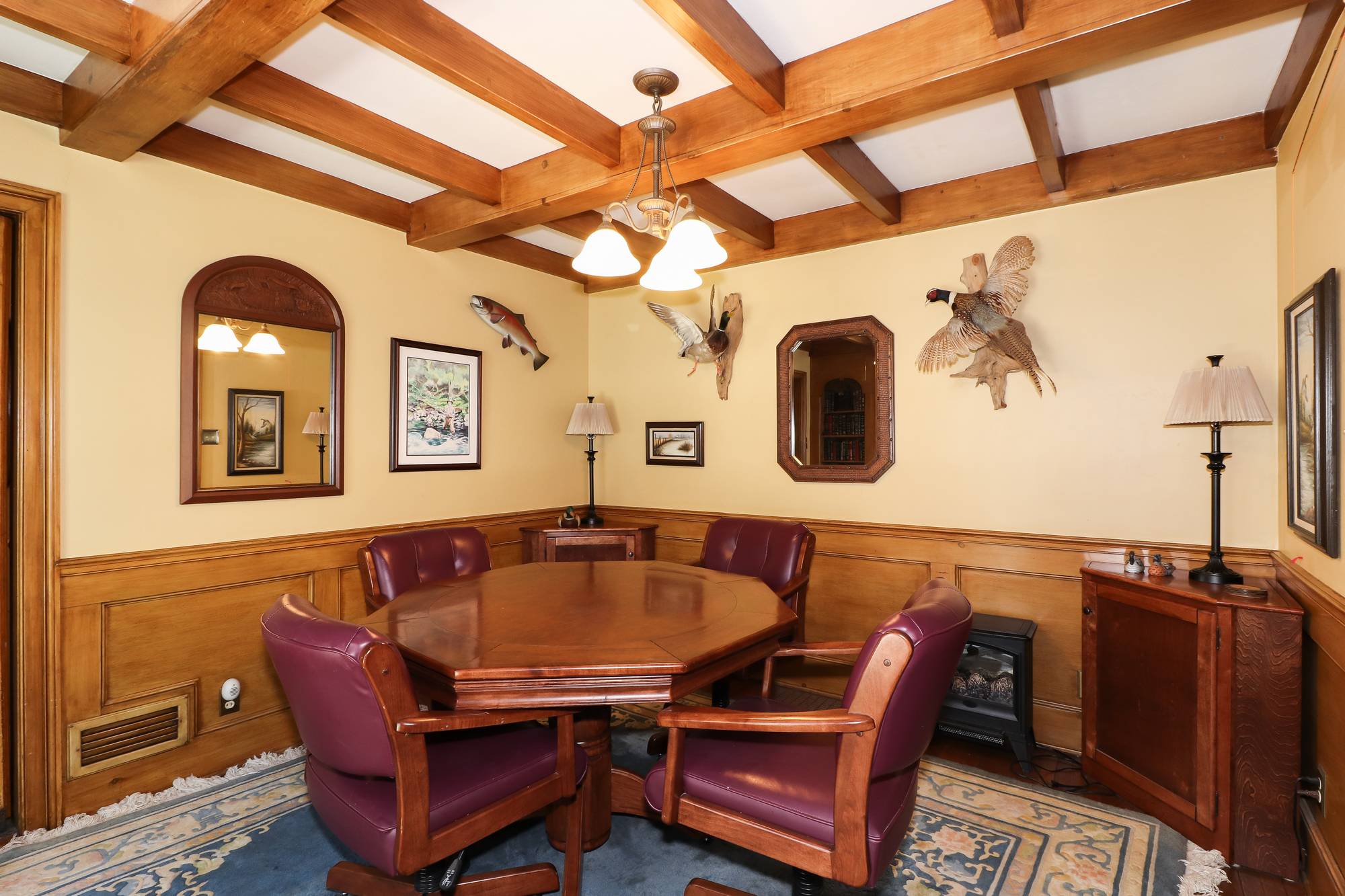 Download Fox Farm Lodge: Over 3 Acre Lot Full of Entertainment ...