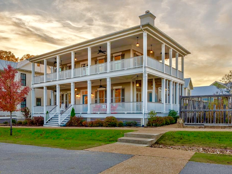 Carlton Landing-The Crown