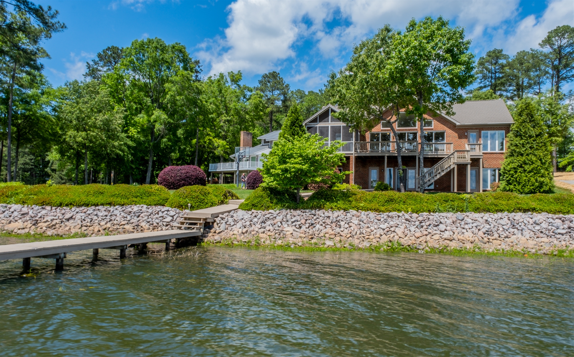 Grandview Lodge | Spacious House on Big Water!