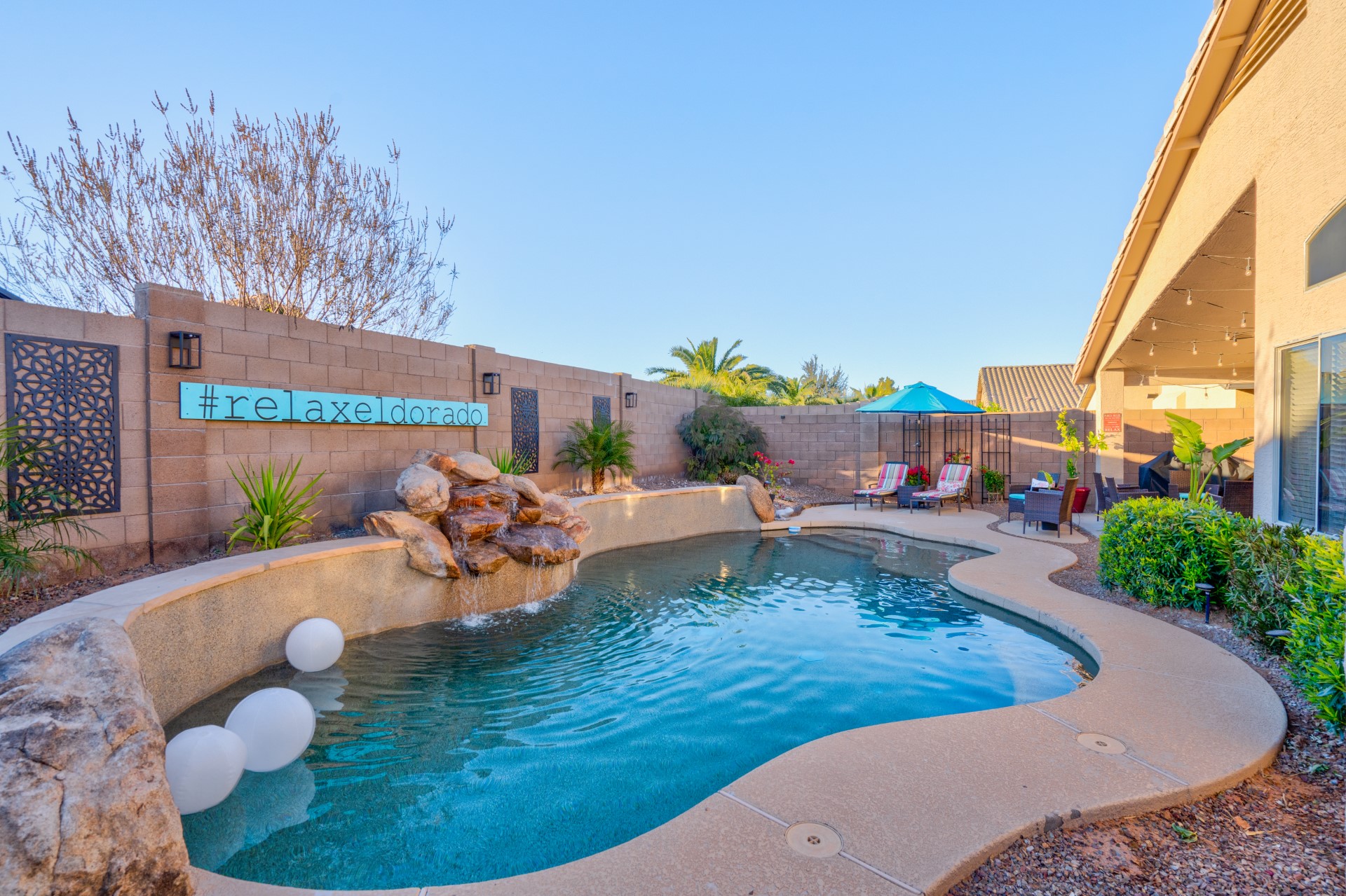 Magnificent Maricopa Home: 34 Mi to Phoenix!