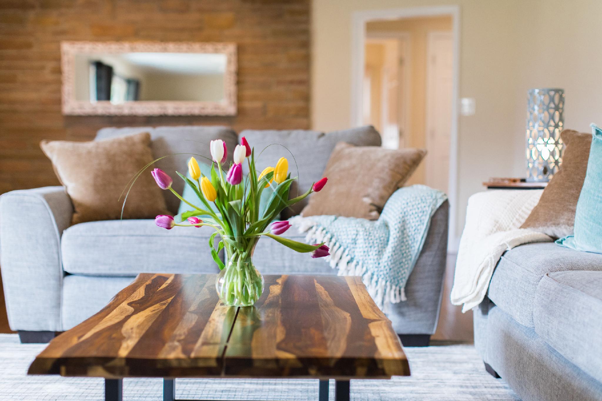 RidgeView: Shawangunk  mountain retreat