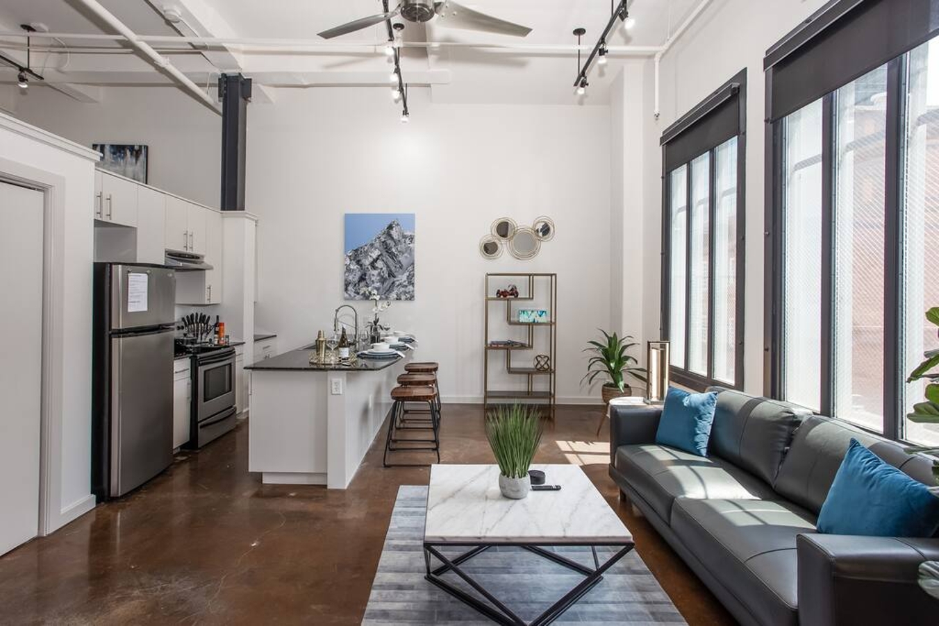 Downtown Fort Worth Luxury Loft in Sundance Square in District 9, Fort Worth