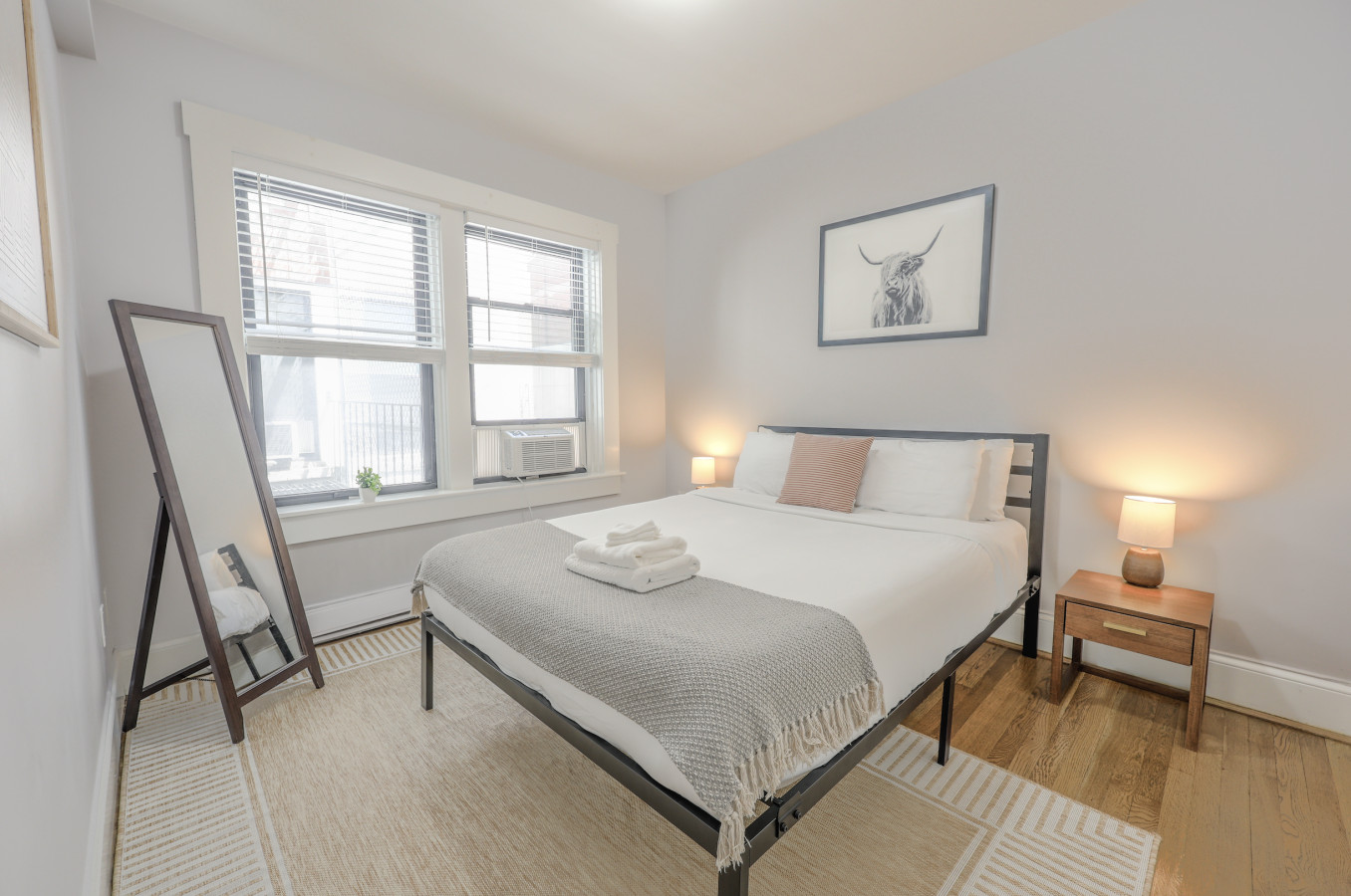 Comfy 1br, Minutes to Boston Common, 99 Walk score