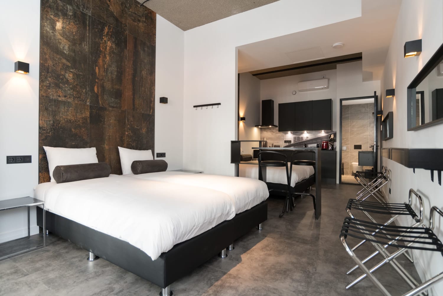 Midtown Erasmus Royal Room — Rotterdam stay
