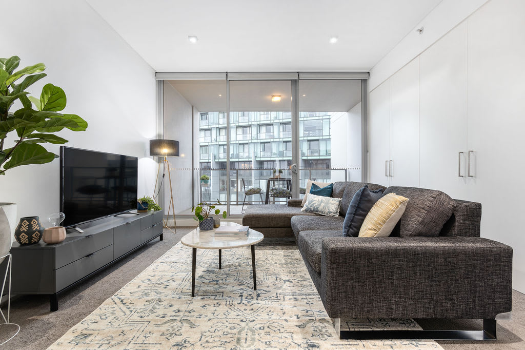 Spacious 2 Bedroom Apartment in Surry Hills