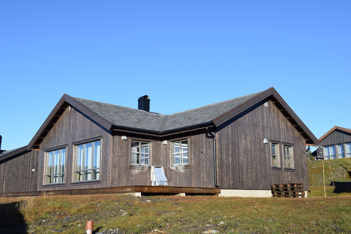 Skeikampen south facing cabin right next to the slopes