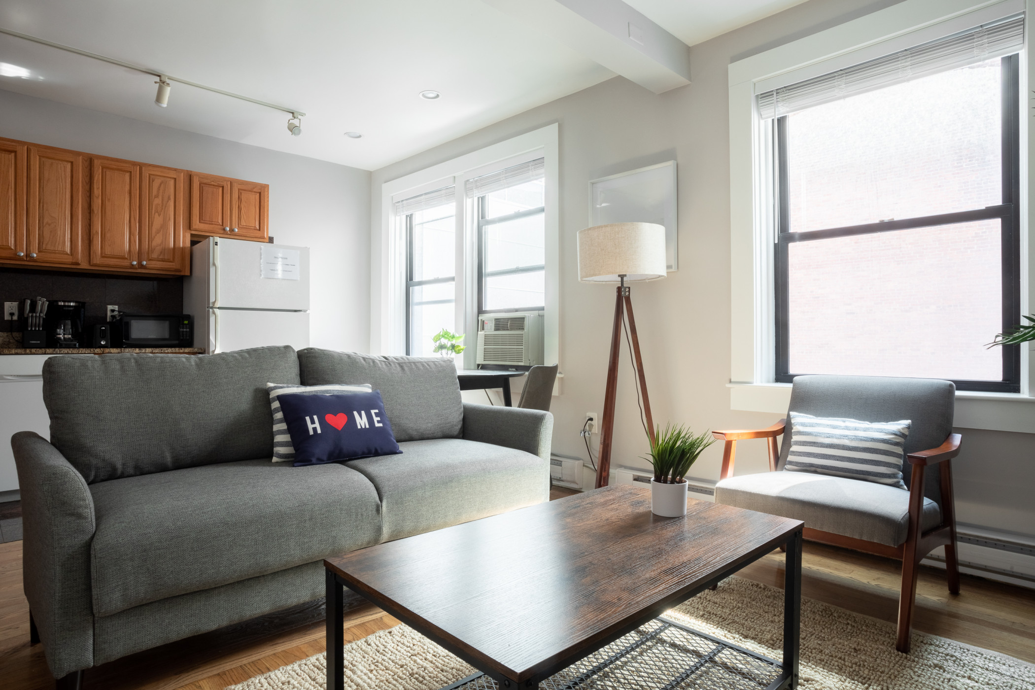 1br in Heart of Theater District | Walk Anywhere!