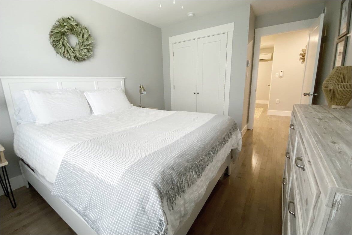 Townhouse|Laundry|walking trails|2 bed