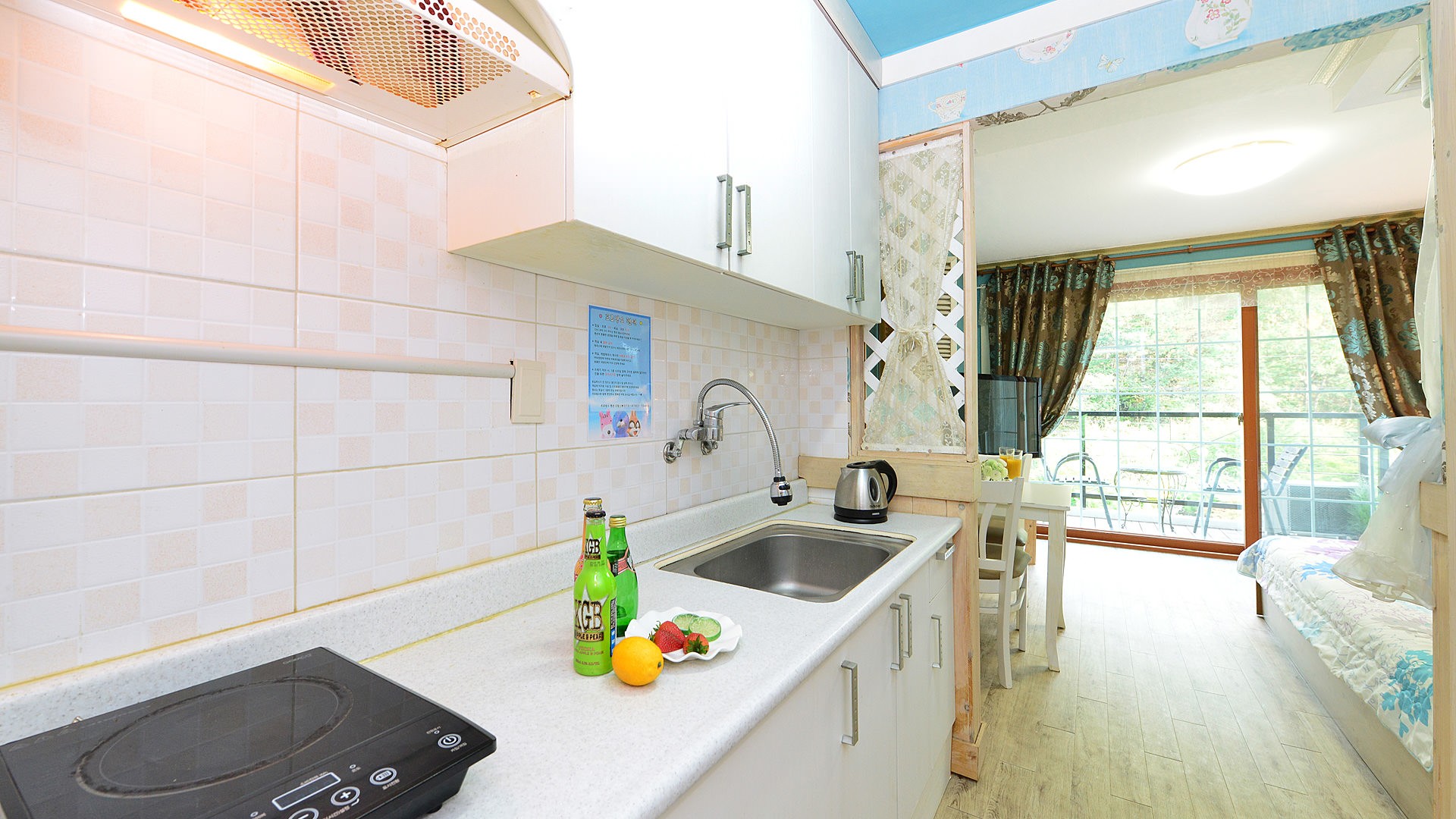 Couple room 202 with garden full of trees and flowers (Sky Blue)