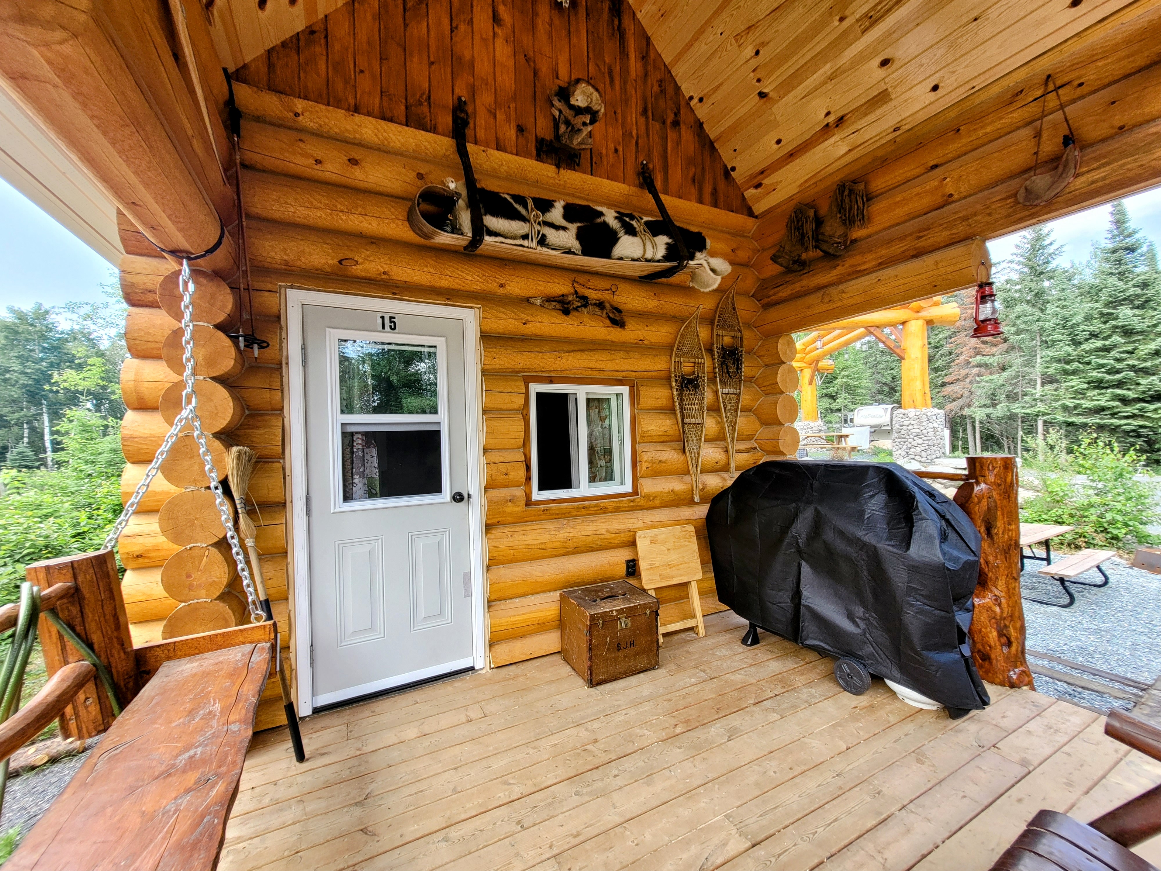 Site 15 'Trapper' Glamping Bunkie-urban farm stay