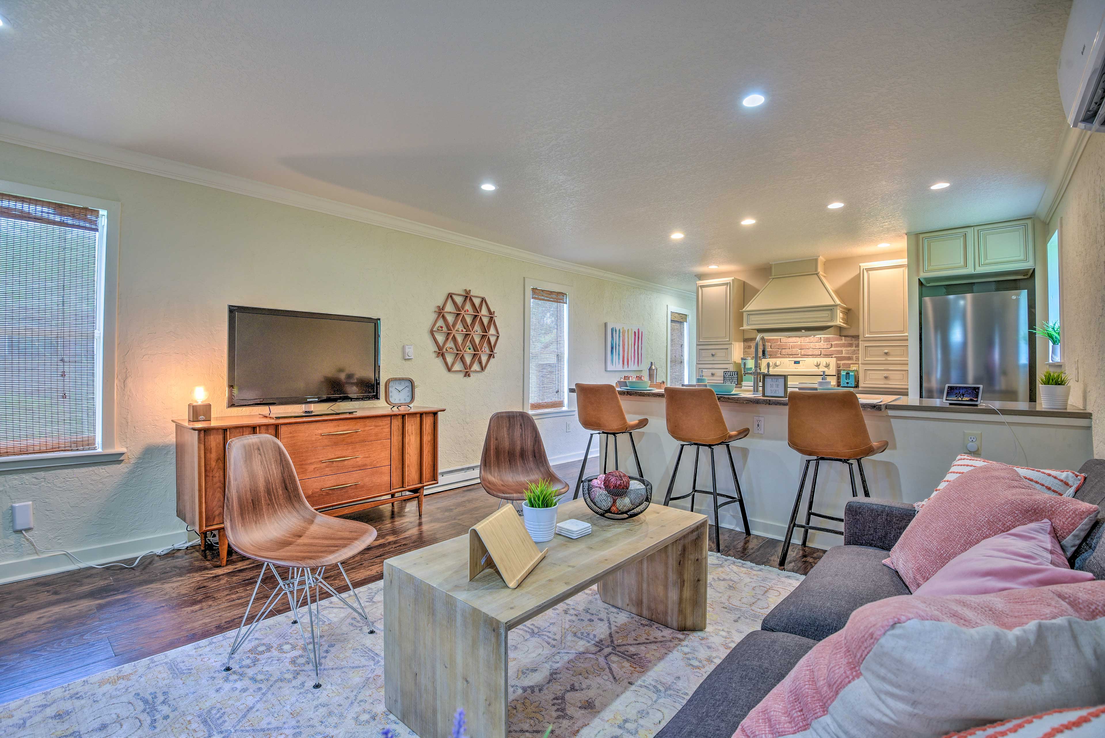 Modern Winter Garden Cottage: 16 Mi to Disney
