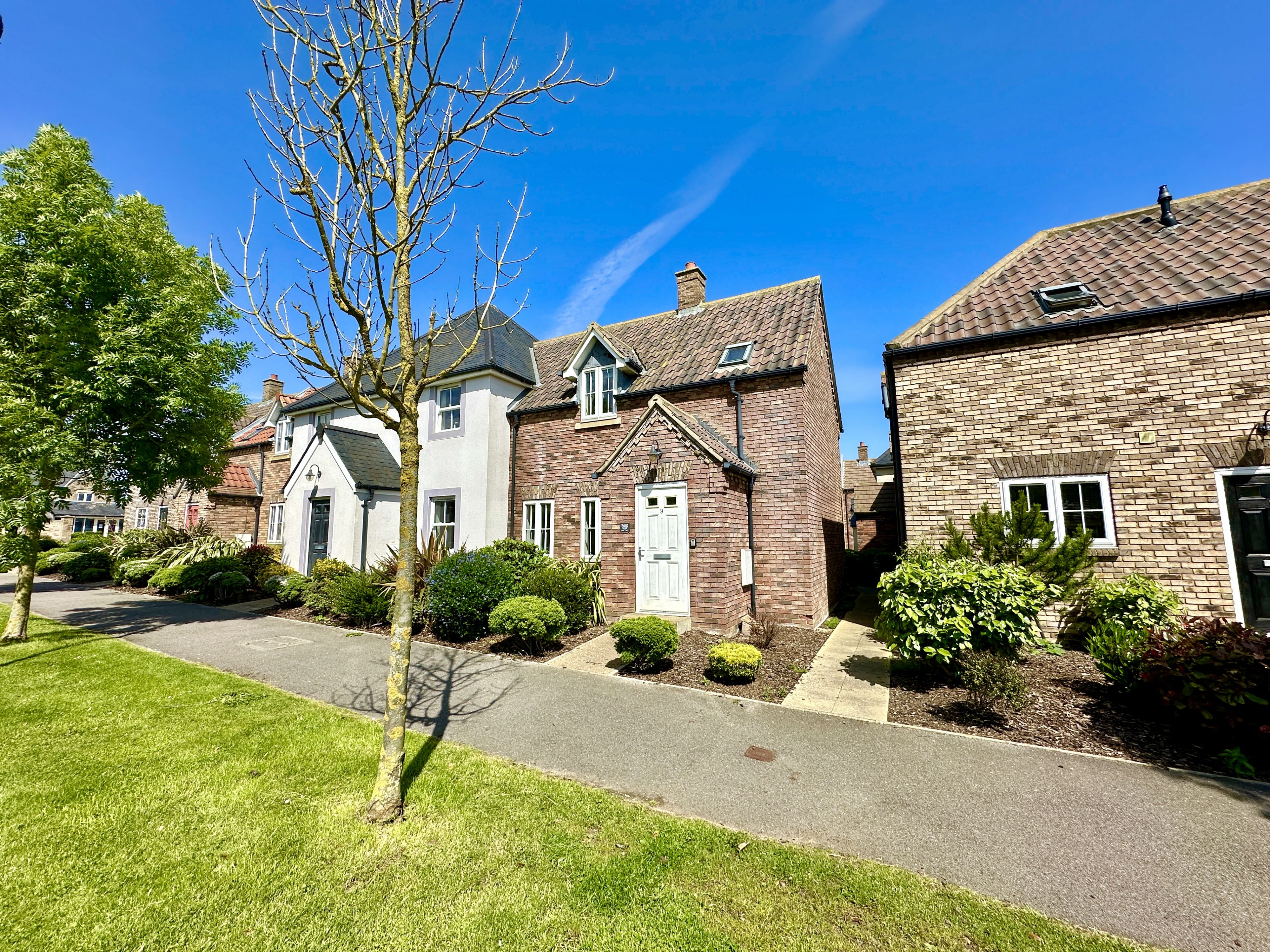 Bluebell Cottage  - Pool and Beach Access