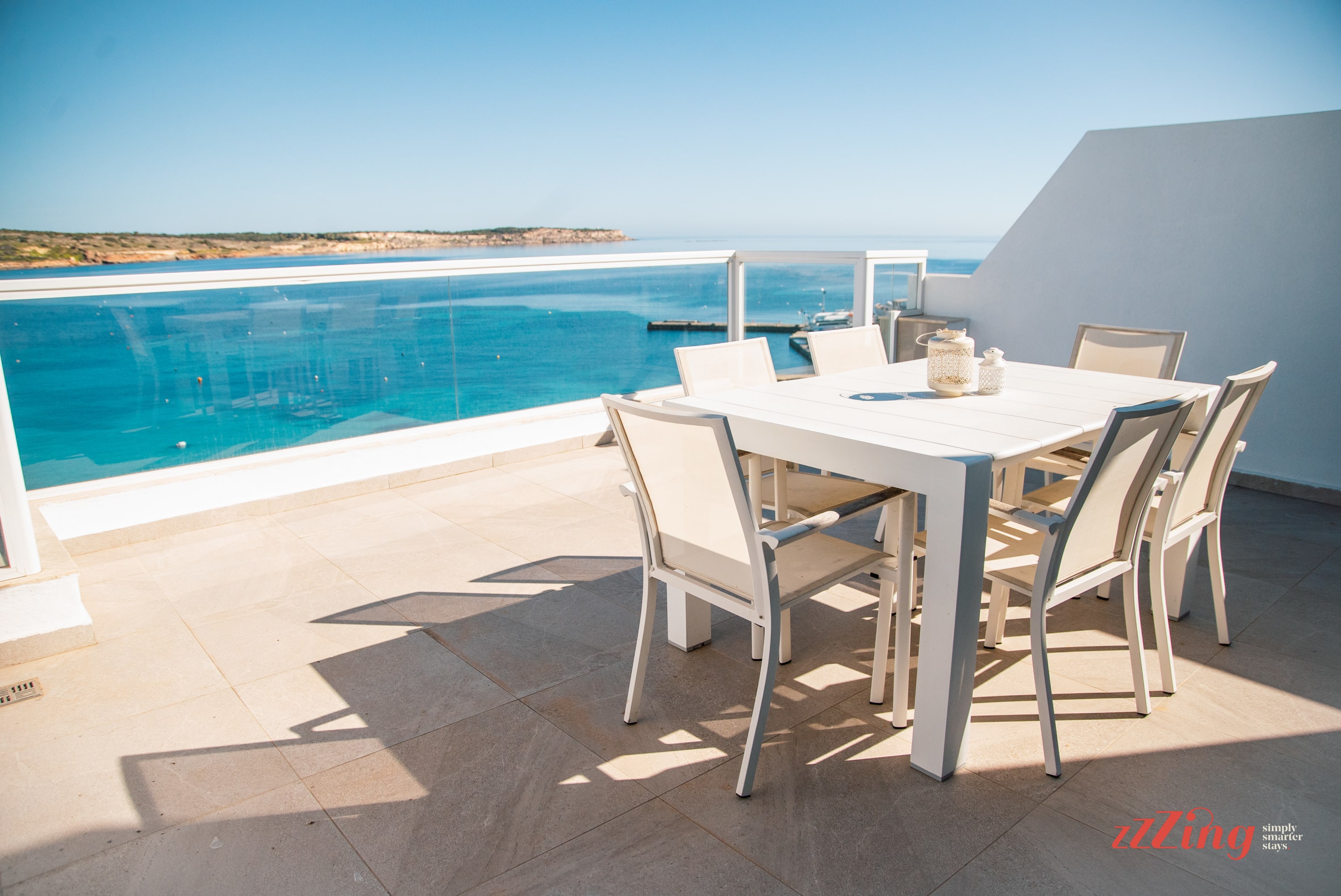 Seafront Penthouse with unobstructed Sea Views