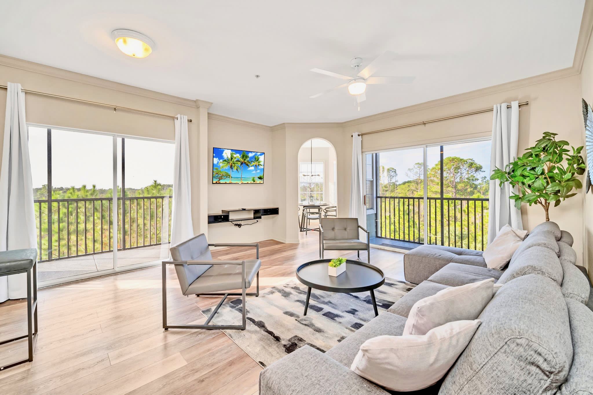 Upstay - Condo for 8 w Pool-Hot Tub-Sauna & more!