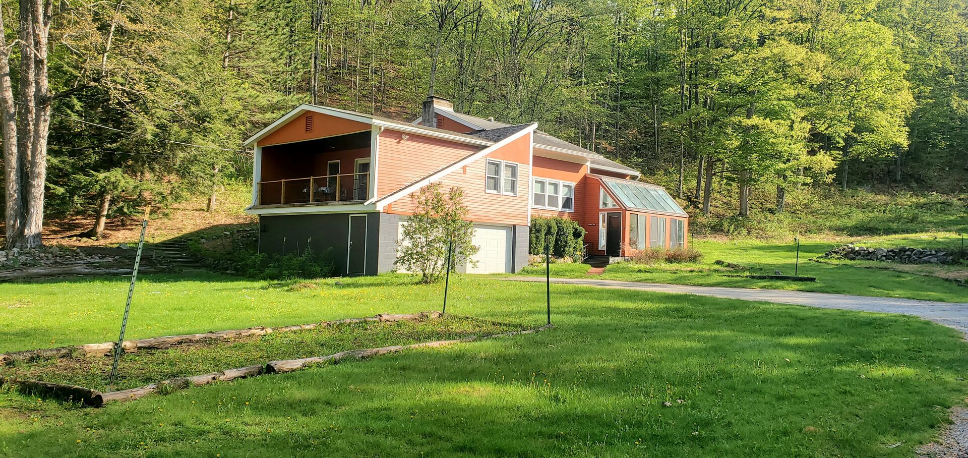 Winter Lore-4 bedroom, pet friendly with hot tub