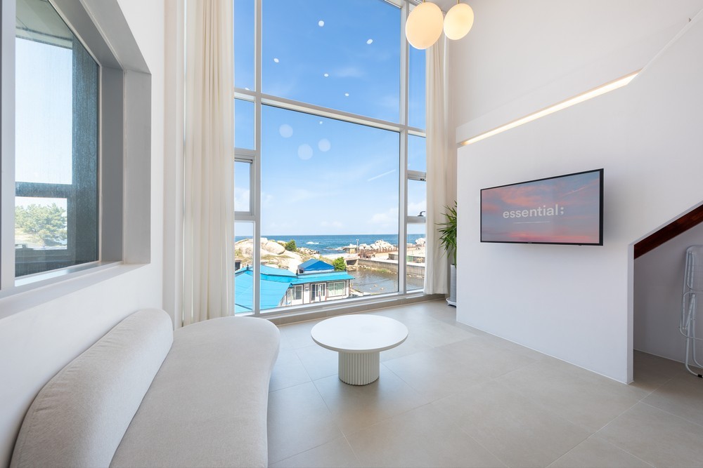 Accommodation P202 where you can feel nature and emotion and heal (Ocean View/Indoor Pool Villa)