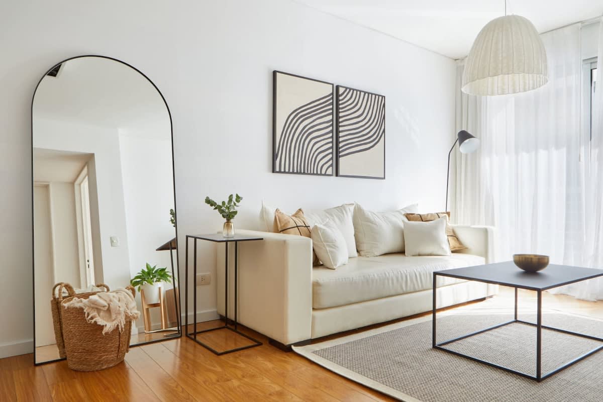 Modern 1-Bedroom in Las Cañitas with Pools & Gym