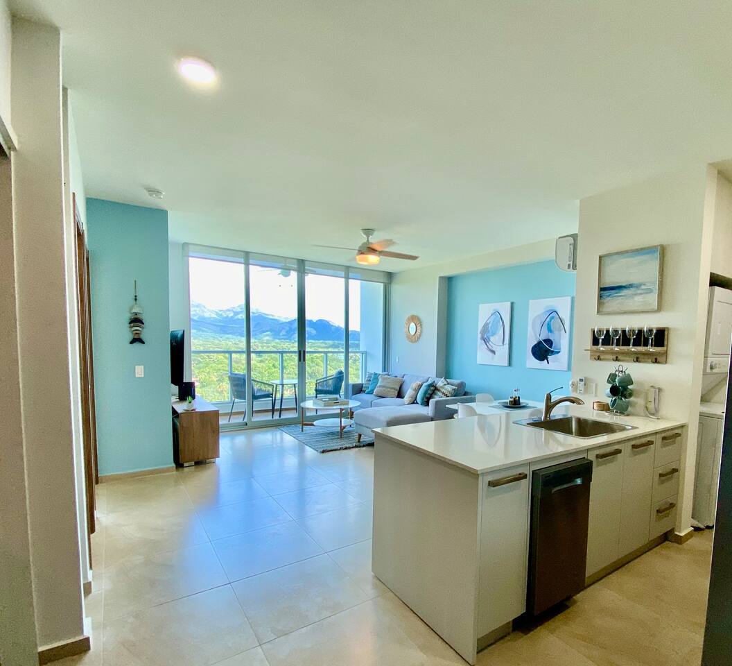 Unique Beachfront Beauty w/ Multifunctional Room