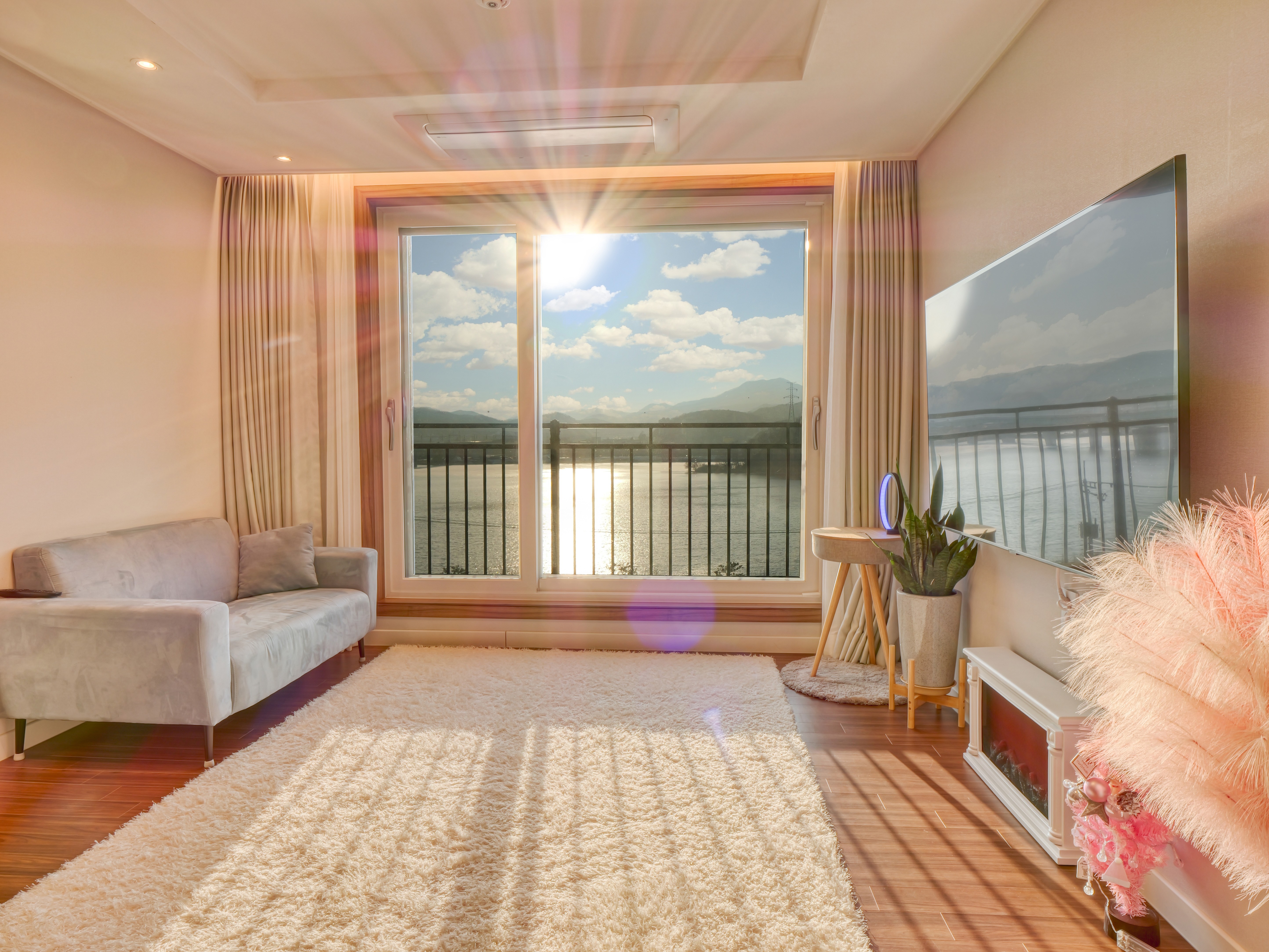 # Riverview # 2F of a nice accommodation with a spacious living room and a good view