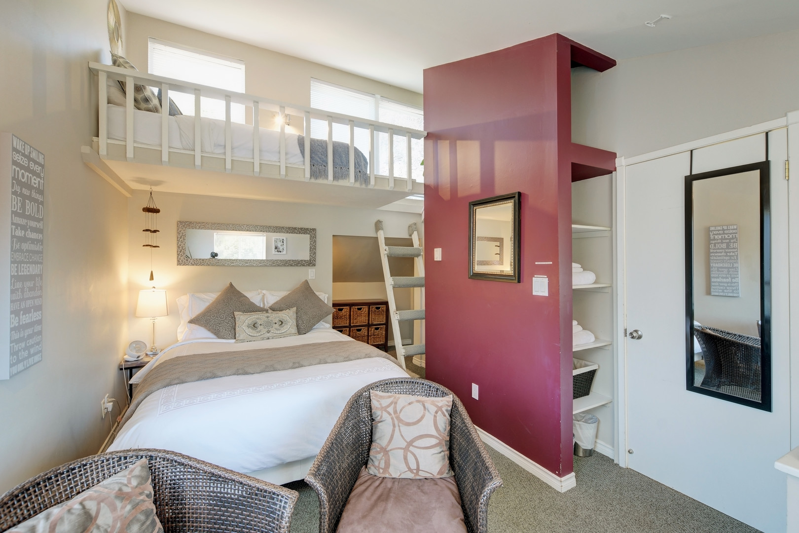 Tranquil “Zen Room” 36280/H098002556 - Houses for Rent in Victoria