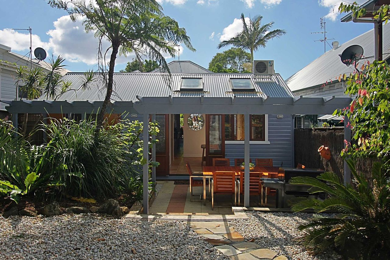 Harkaway - charming cottage in central Byron Bay in BYRON SHIRE COUNCIL, Northern Rivers