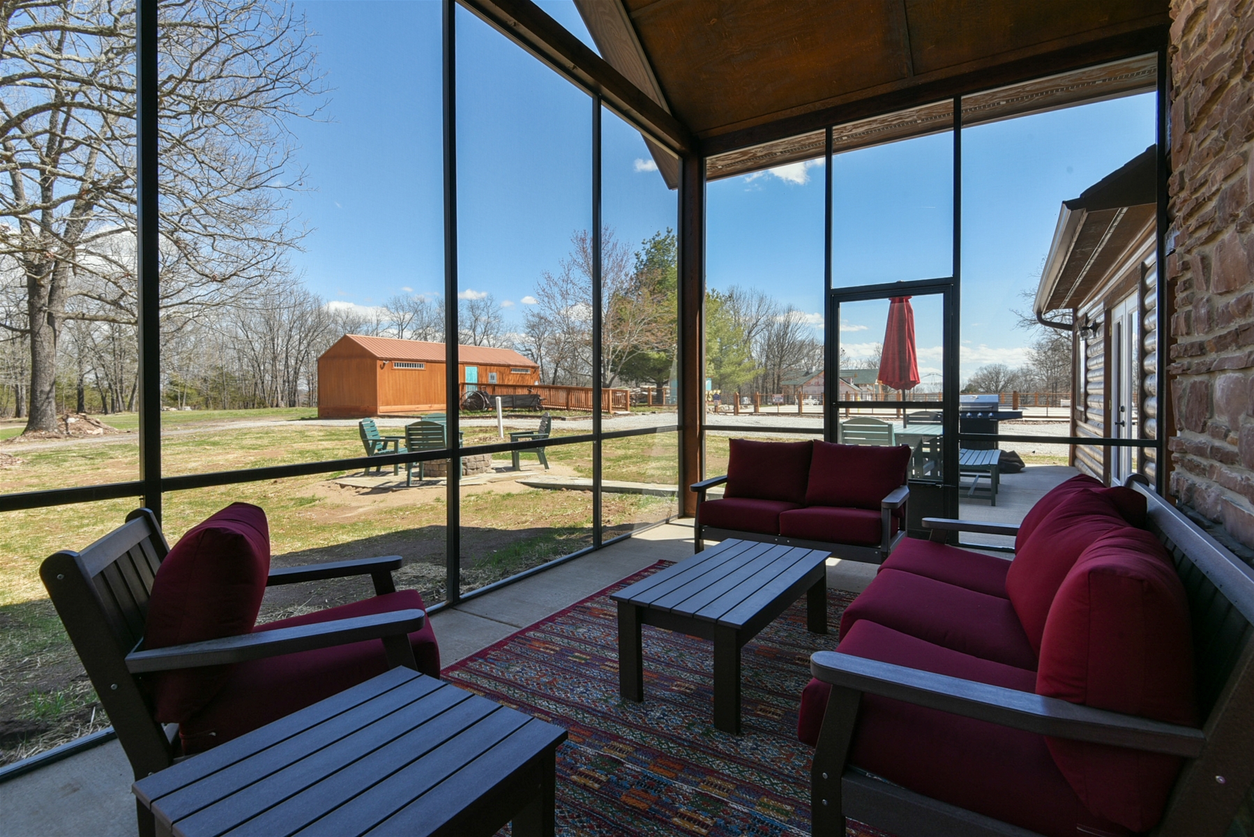 Pineridge Lodge