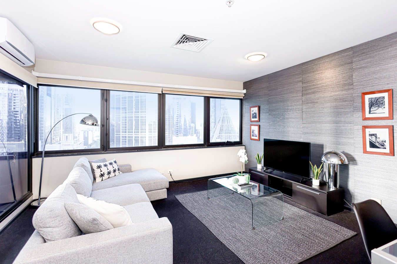 Emporium 2BR Apartment- Amazing Central Location