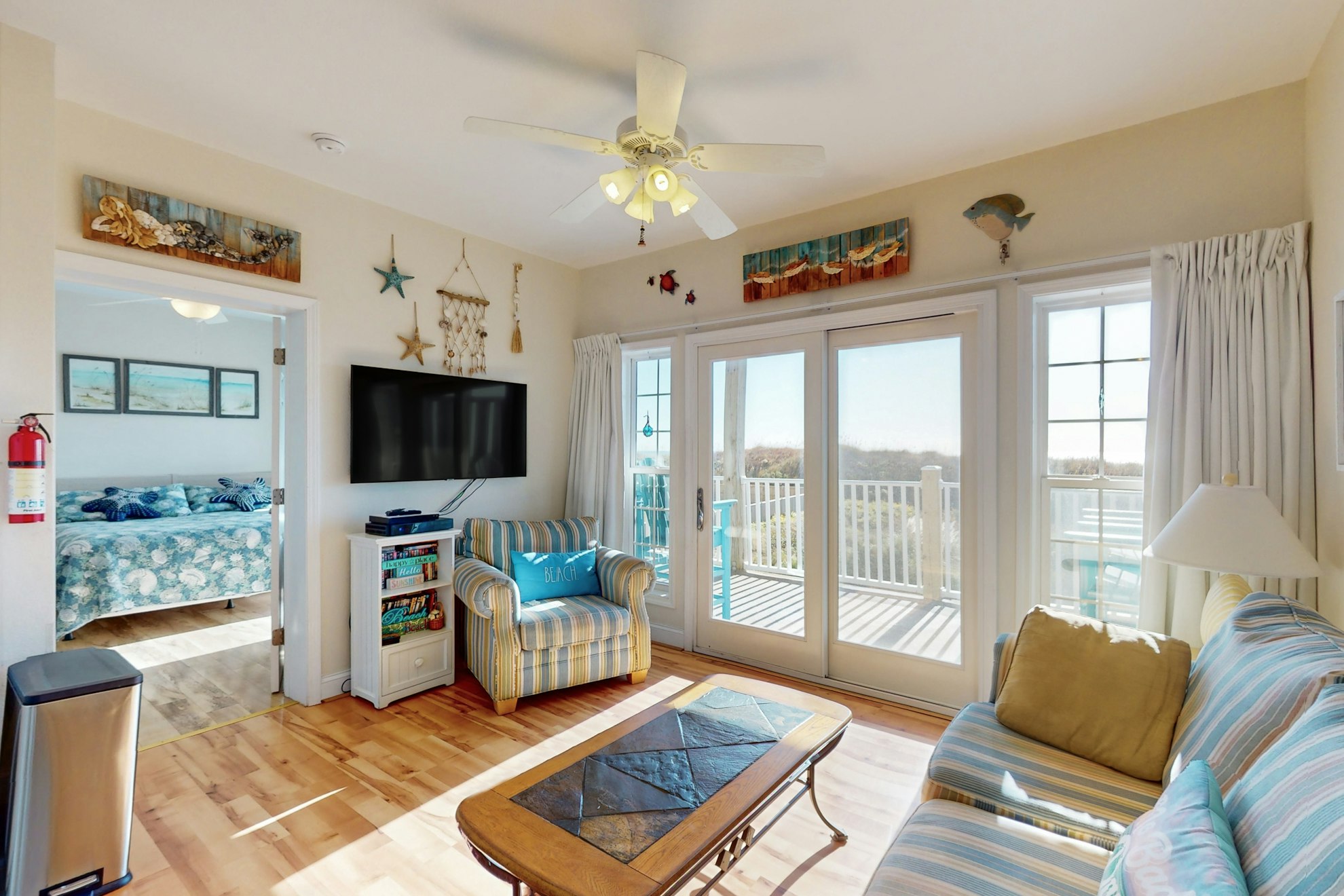 2BR Oceanfront | Deck | Pool | Kitchenette