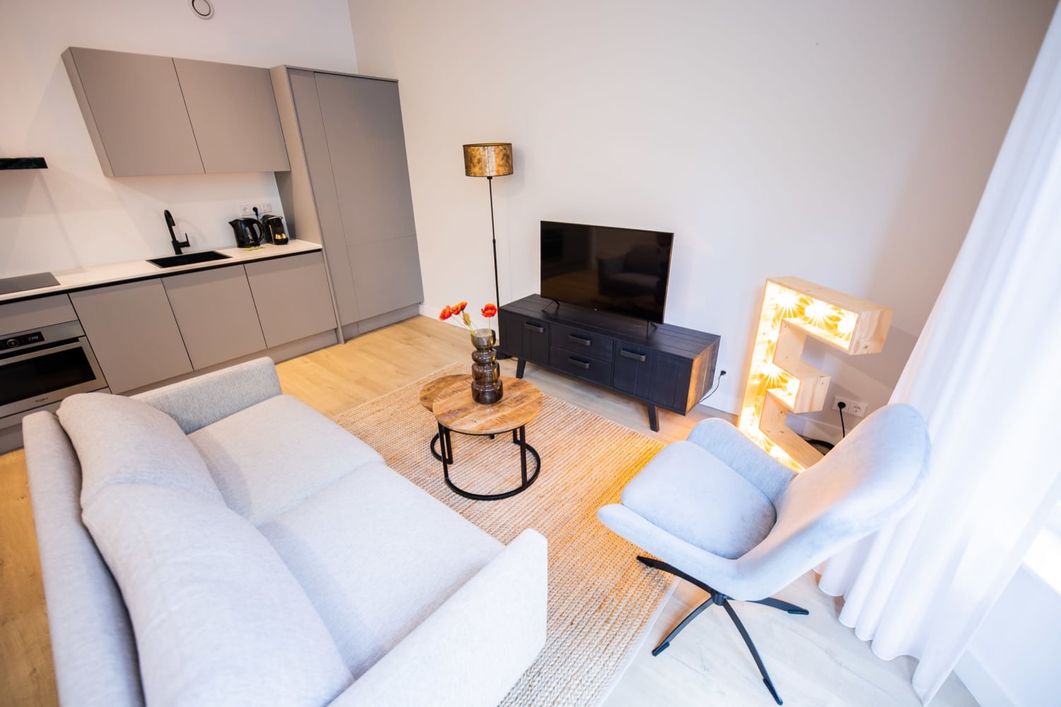 Exclusively 1 Bed Serviced Apartment 48m2 -MNLE- — Rotterdam stay