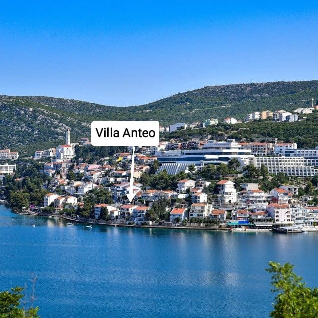 Beachfront Villa Anteo with private parking - A11