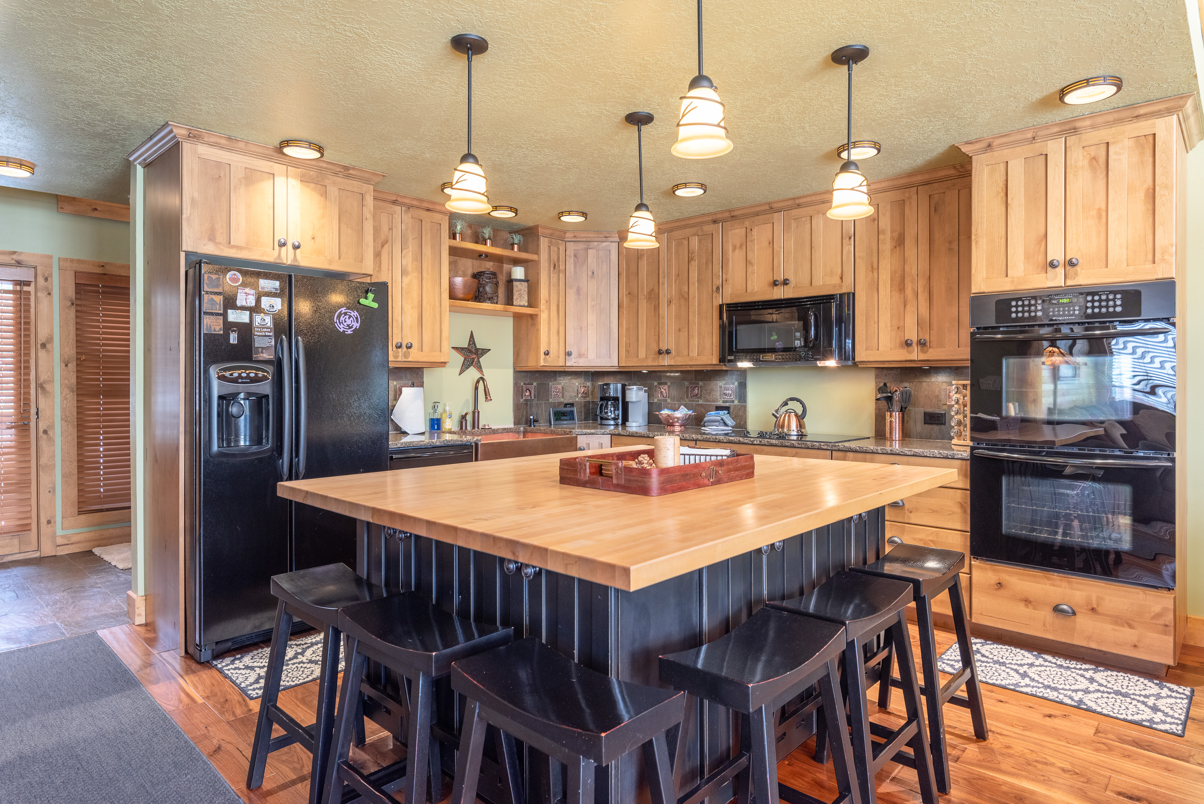 Pine Tree D4 - Immaculate unit that has all the sp