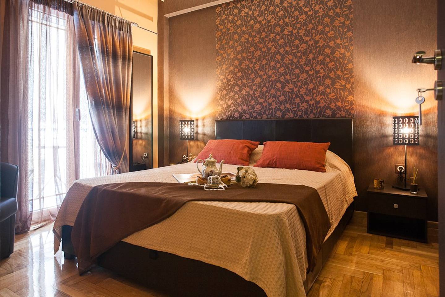 Lovely GOLD private double room in Athens tourist in ΚΟΥΚΑΚΙ-ΜΑΚΡΥΓΙΑΝΝΗ, Athens