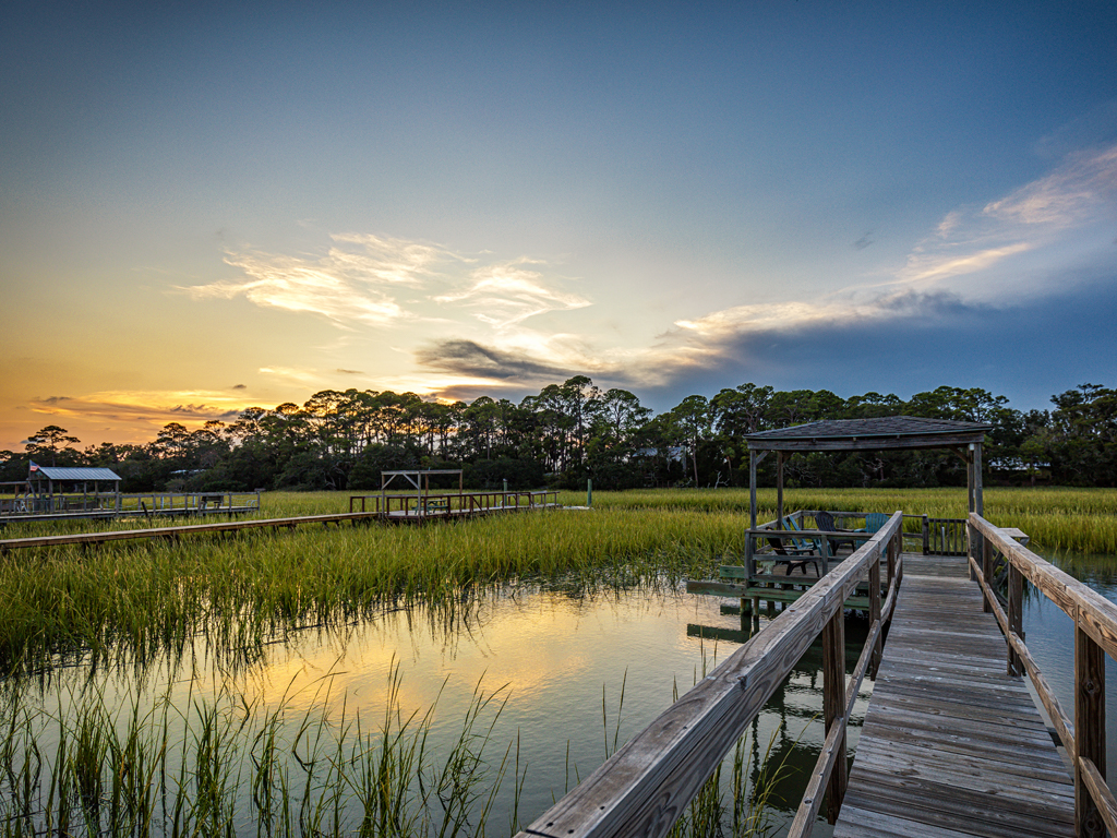 Ruhiges Marsh Front Cottage mit Dock am Tidal Creek - Airbnb