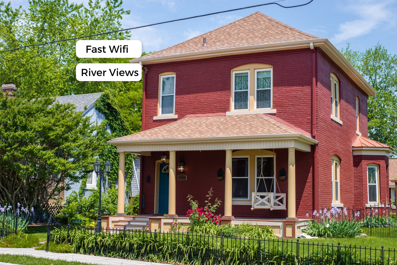 Charming 2-Story- C.1847 - River Views - Fast Wifi