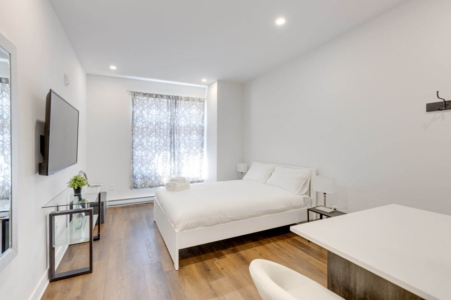 M11 | Le Mile End: Studio - 3B