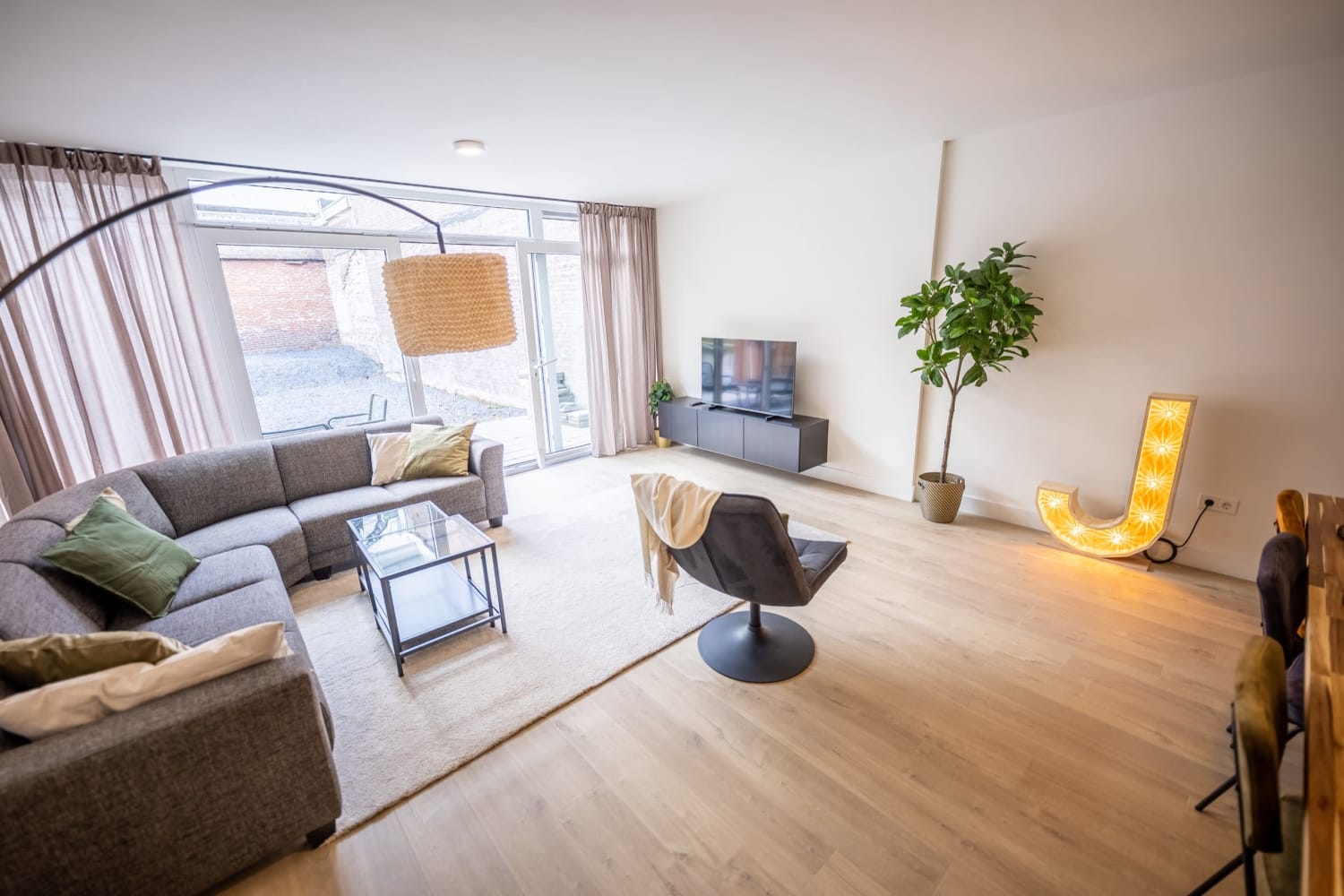 Jaw-dropping 3 Bedroom Apartment 117m2 -NB304J- — Rotterdam stay