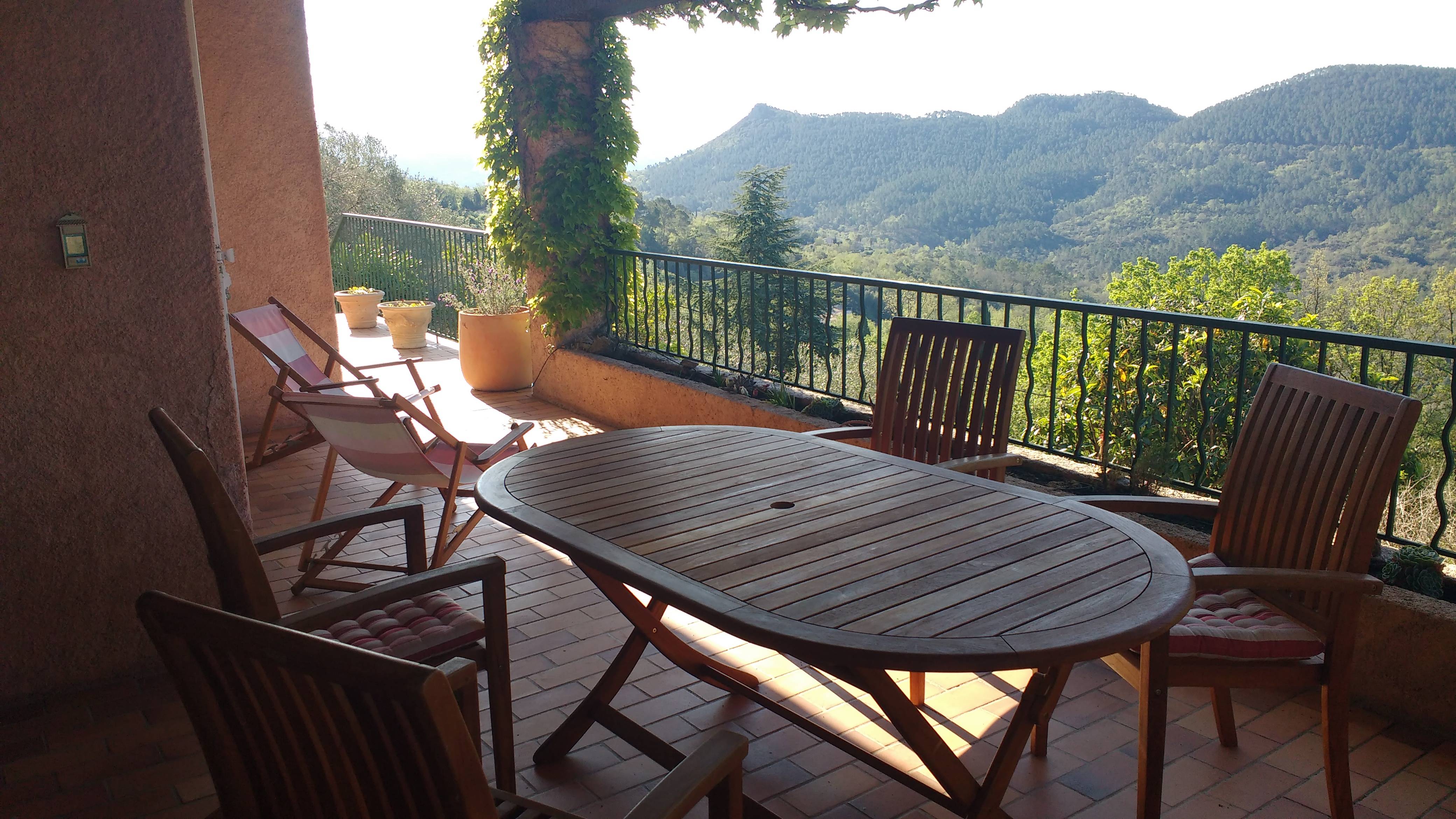 3 bedroom house with a view