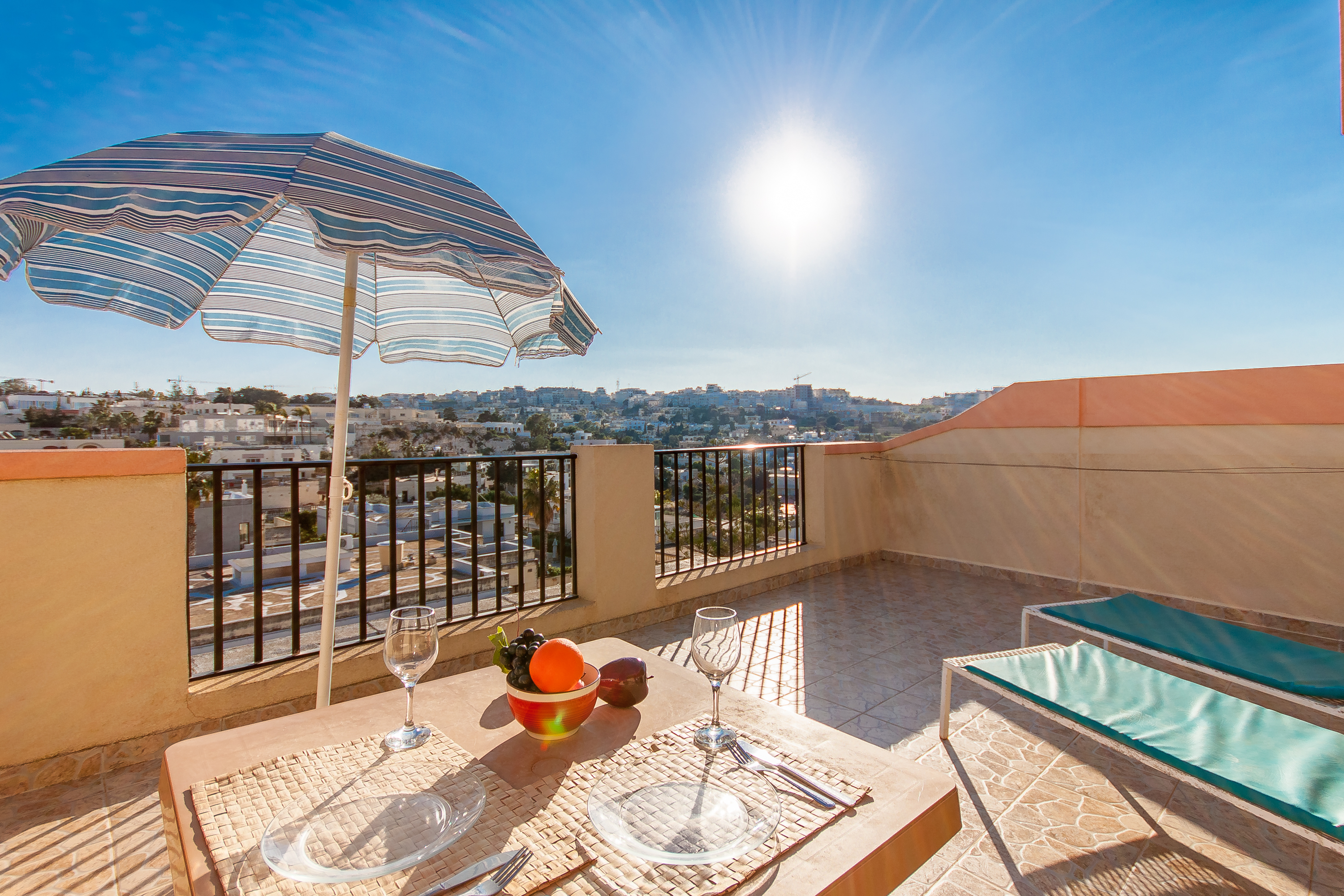 Pool and Sea, Penthouse Merill Apart 6