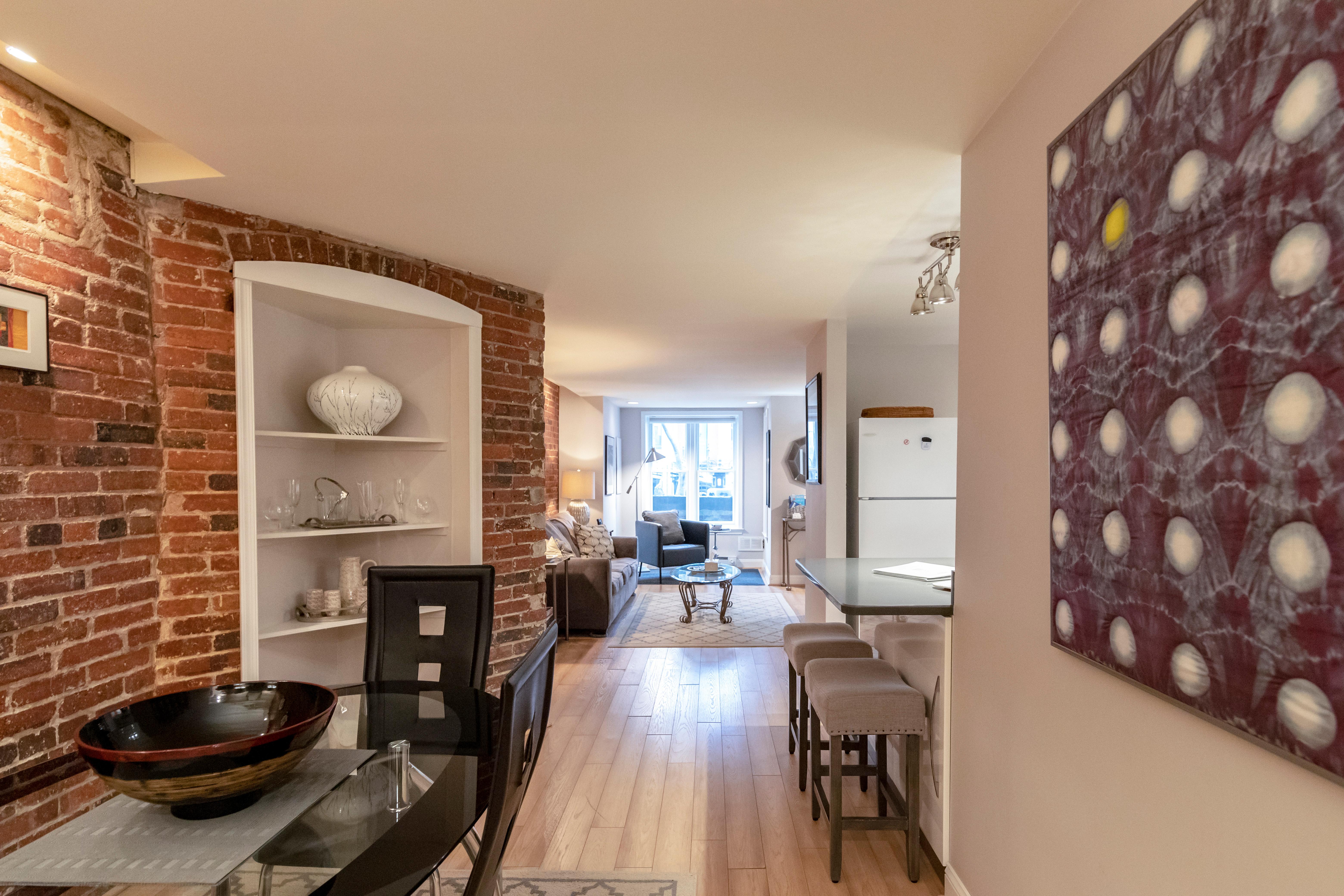Enjoy a classic Capitol Hill experience just 5 blocks from the seat of power. in Capitol Hill, Lincoln Park, Washington Dc